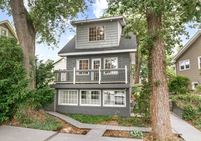Photo 2 of Single family home for sale at 176 Riverside Is Dr, Fox Lake, IL 60020 | MLS# 12708484 | Listing updated on 2026-09-06
