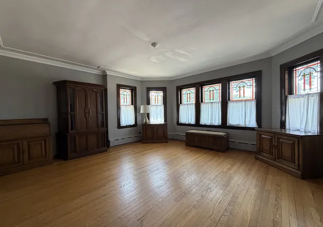 Photo 3 of Single family home for sale at 5501 N Parkside Ave, Chicago, IL 60630 | MLS# 12708522 | Listing updated on 2026-08-14