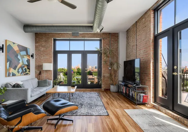 3rd image of 2101 W Rice St #408, Chicago, IL 60622 | MLS# 12708530