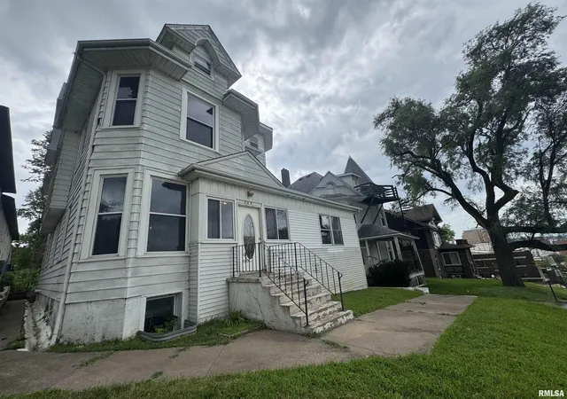 Multi family home for sale at 707 Brady St, Davenport, IA 52803 | MLS# 12708564