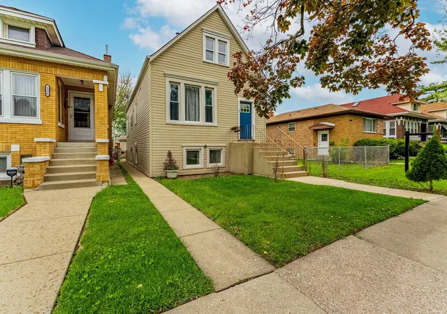 1st image of 1330 Ridgeland Ave, Berwyn, IL 60402 | MLS# 12708596