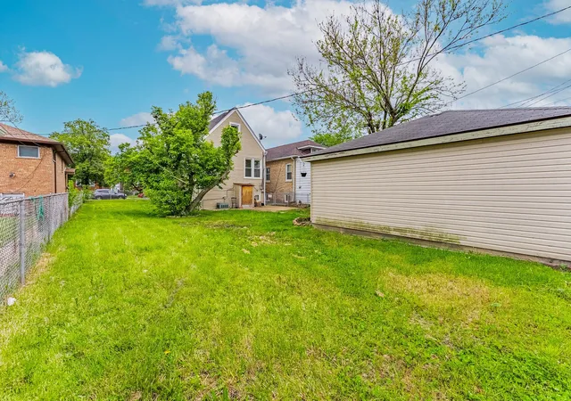 20th image of 1330 Ridgeland Ave, Berwyn, IL 60402 | MLS# 12708596