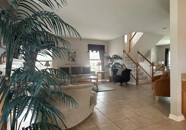 Photo 4 of Single family home for sale at 1802 Thornapple Way, Aurora, IL 60504 | MLS# 12708635 | Listing updated on 2026-08-16