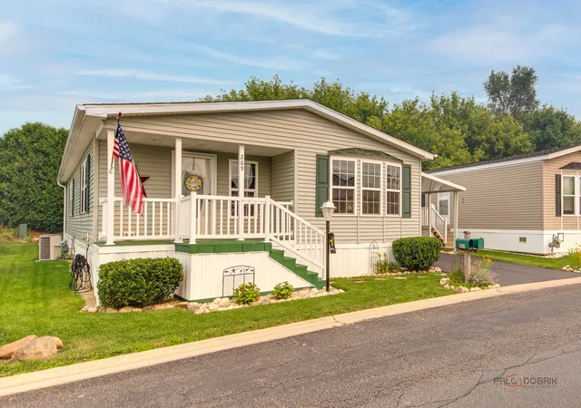 1st image of 269 Forestview Dr, Crystal Lake, IL 60014 | MLS# 12708651