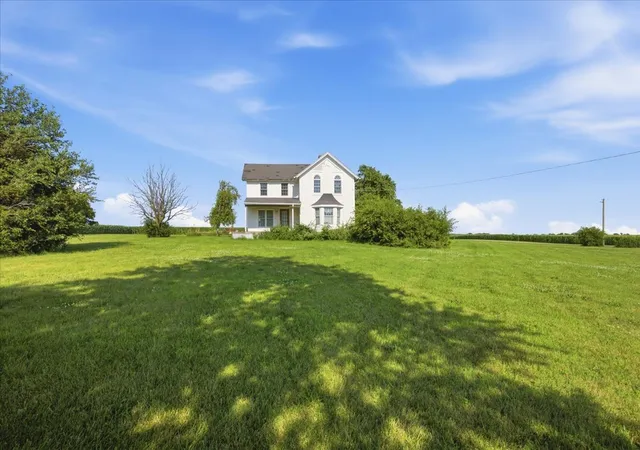 Photo 1 of Single family home for sale at 20042 North 2500 E Rd, Pontiac, IL 61764 | MLS# 12708733 | Listing updated on 2026-10-06