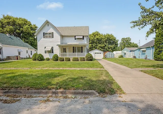 Photo 2 of Sale Pending at 221 E John St, Forrest, IL 61741 | MLS# 12708734 | Listing updated on 2026-08-30