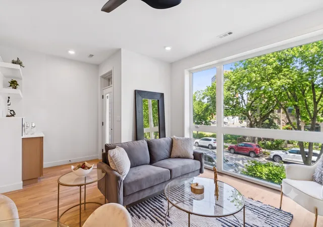 Photo 2 of Sale Pending at 4206 S Calumet Ave #101, Chicago, IL 60653 | MLS# 12708792 | Listing updated on 2026-09-12