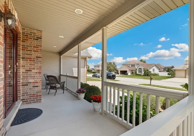 Photo 3 of Sale Pending at 1196 Fawn Cir, Manteno, IL 60950 | MLS# 12708826 | Listing updated on 2026-09-30