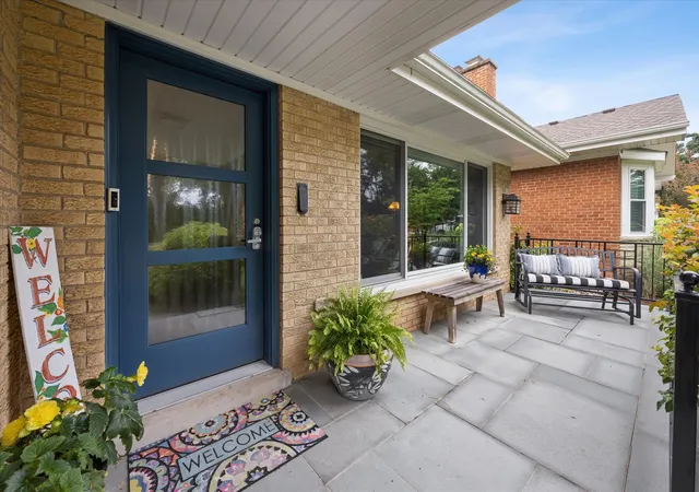 Photo 2 of Single family home for sale at 1005 S Brainard Ave, La Grange, IL 60525 | MLS# 12708865 | Listing updated on 2026-09-09