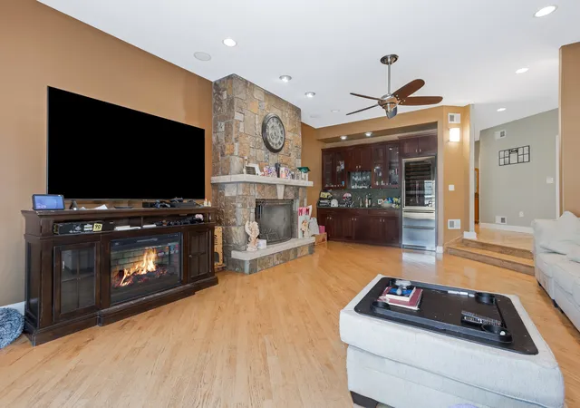 Photo 2 of Townhouse for sale at 9340 S Clifton Park Ave, Evergreen Park, IL 60805 | MLS# 12708895 | Listing updated on 2026-07-23