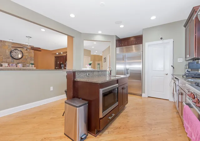 Photo 4 of Townhouse for sale at 9340 S Clifton Park Ave, Evergreen Park, IL 60805 | MLS# 12708895 | Listing updated on 2026-07-23