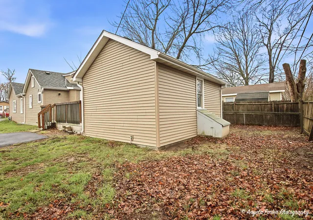 34th image of 320 E Washington St, Round Lake Park, IL 60073 | MLS# 12708908