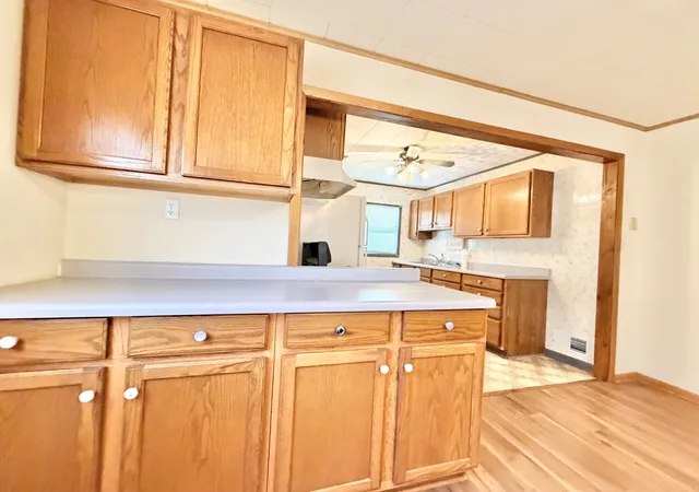 Photo 3 of Single family home for sale at 415 E 12th Street, Streator, IL 61364 | MLS# 12708943 | Listing updated on 2026-08-30