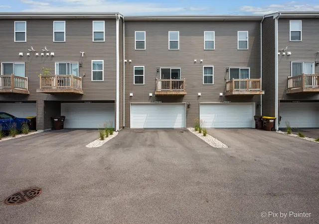 4th image of 2031 Sassafras Wy #C, Wonder Lake, IL 60097 | MLS# 12708952