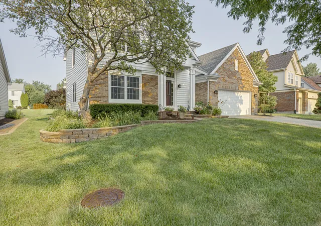 Photo 2 of Single family home for sale at 1411 Burnett Dr, Aurora, IL 60502 | MLS# 12708962 | Listing updated on 2026-09-03