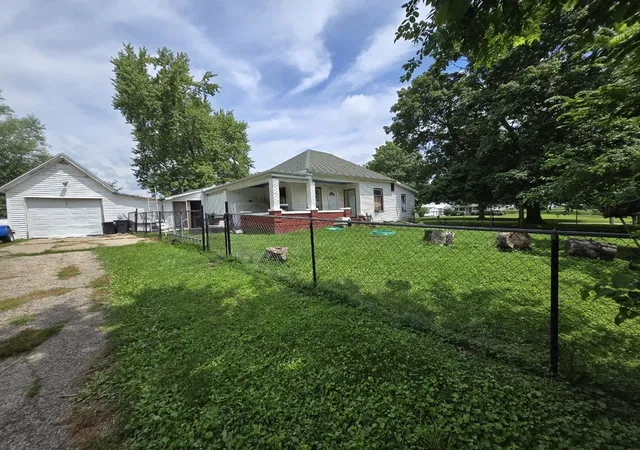 Photo 1 of Single family home for sale at 500 1st Street, Yates City, IL 61572 | MLS# 12708993 | Listing updated on 2026-08-09