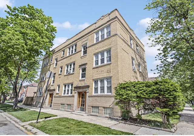 1st image of 5004 W Newport Ave #3E, Chicago, IL 60641 | MLS# 12709007