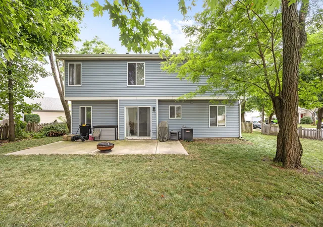 Photo 3 of Sale Pending at 13553 S Kalamazoo Ct, Plainfield, IL 60544 | MLS# 12709038 | Listing updated on 2026-08-04