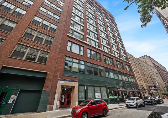 Sale Pending at 633 S Plymouth Ct #301, Chicago, IL 60605 | MLS# 12709051 | Listing updated on 2026-09-24