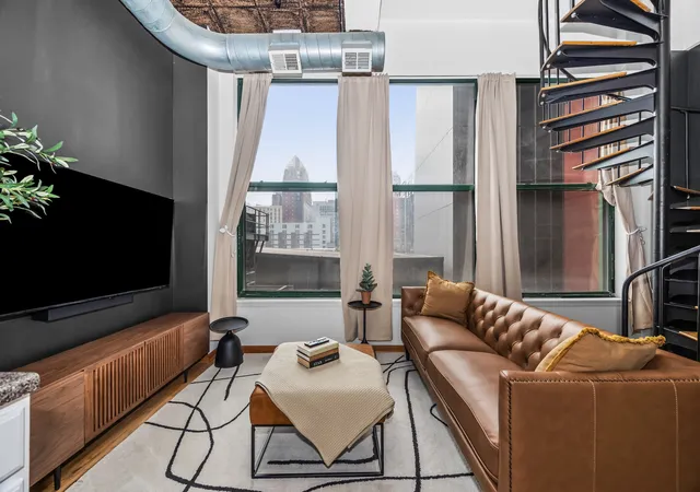 Photo 1 of Sale Pending at 633 S Plymouth Ct #301, Chicago, IL 60605 | MLS# 12709051 | Listing updated on 2026-09-24