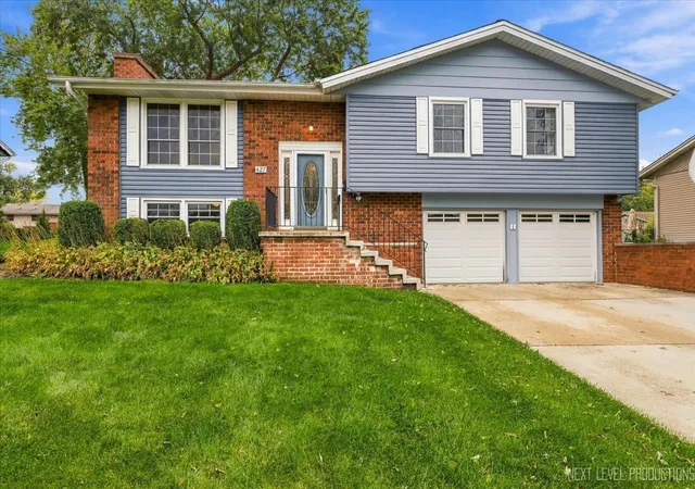 Photo 1 of Single family home for sale at 427 Chopin Ct, Schaumburg, IL 60193 | MLS# 12709052 | Listing updated on 2026-10-20