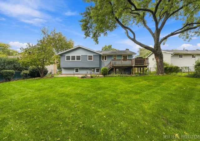Photo 3 of Single family home for sale at 427 Chopin Ct, Schaumburg, IL 60193 | MLS# 12709052 | Listing updated on 2026-10-20