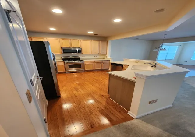 Photo 3 of Single family home for sale at 627 Americana Dr, Shorewood, IL 60404 | MLS# 12709061 | Listing updated on 2026-09-14