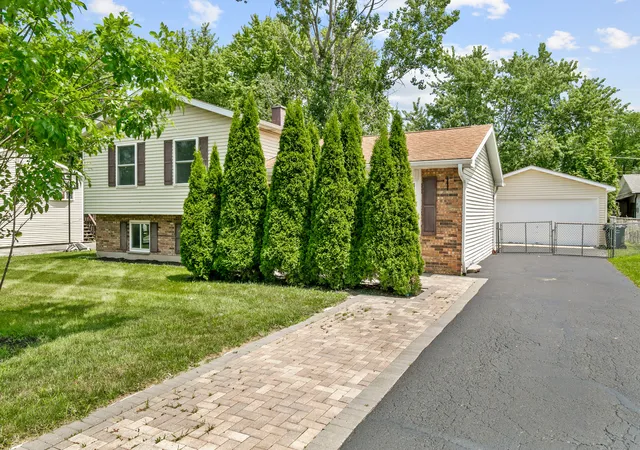 25th image of 219 Countryside Ln, Lindenhurst, IL 60046 | MLS# 12709071