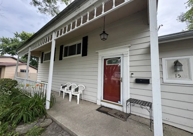 Photo 3 of Sale Pending at 15 Curtmar Ct, Montgomery, IL 60538 | MLS# 12709124 | Listing updated on 2026-09-30