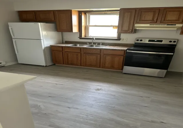 4th image of 221 S Small Ave, Kankakee, IL 60901 | MLS# 12709162