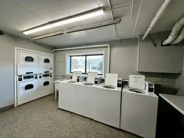 Listing Photo 15 - Condo for sale in 264 E Bailey Rd located at 264 E Bailey Rd, Naperville, IL 60565 - Unit 264 E Bailey Rd