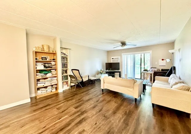 Photo 3 of Condo for sale at 264 E Bailey Rd #H, Naperville, IL 60565 | MLS# 12709176 | Listing updated on 2026-08-10