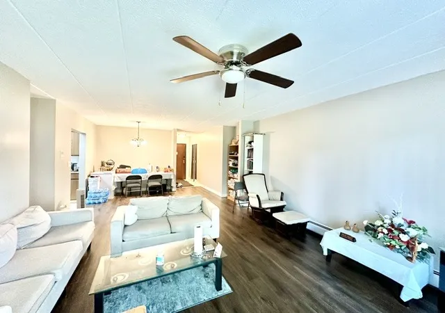 Photo 4 of Condo for sale at 264 E Bailey Rd #H, Naperville, IL 60565 | MLS# 12709176 | Listing updated on 2026-08-10