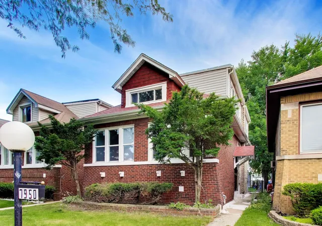 Photo 1 of Single family home for sale at 7950 S Indiana Ave, Chicago, IL 60619 | MLS# 12709210 | Listing updated on 2026-07-24