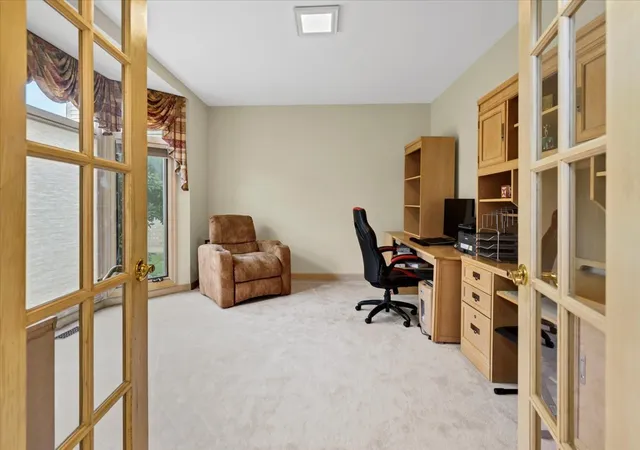 Photo 4 of Single family home for sale at 1922 Deercrest Ln, Northbrook, IL 60062 | MLS# 12709232 | Listing updated on 2026-09-14