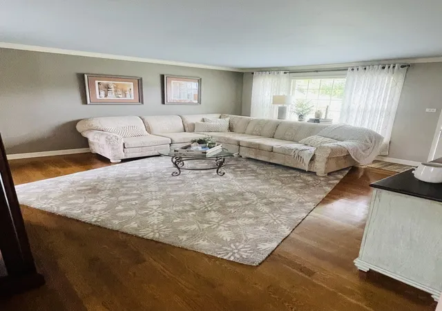 Photo 2 of Single family home for sale at 13039 W Playfield Dr, Crestwood, IL 60418 | MLS# 12709235 | Listing updated on 2026-10-07