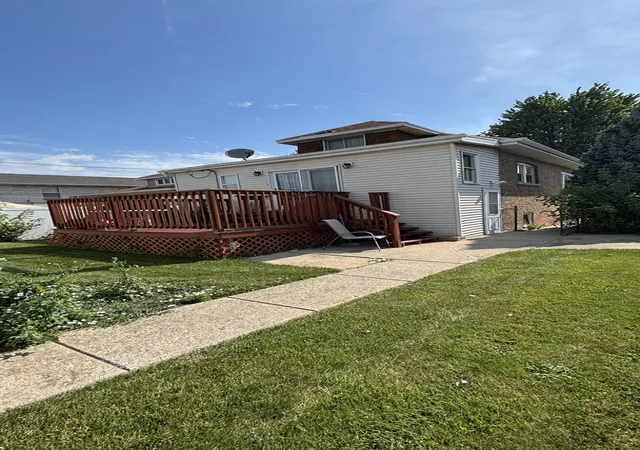 Photo 4 of Single family home for sale at 1604 N 21st Avenue, Melrose Park, IL 60160 | MLS# 12709266 | Listing updated on 2026-09-29