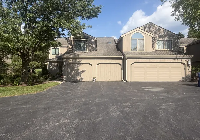 1st image of 1249 Oak Hill Rd #CONDO, Lake Barrington, IL 60010 | MLS# 12709273