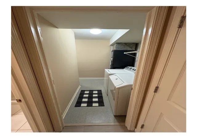 Listing Photo 4 - Condo for sale in building located at 1249 Oak Hl Rd, Lake Barrington, IL 60010 - Unit #CONDO