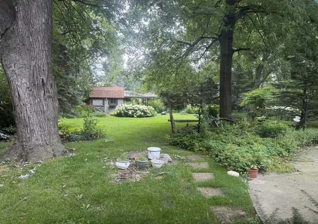 Photo 2 of Single family home for sale at 12931 S 71st Avenue, Palos Heights, IL 60463 | MLS# 12709356 | Listing updated on 2026-08-16
