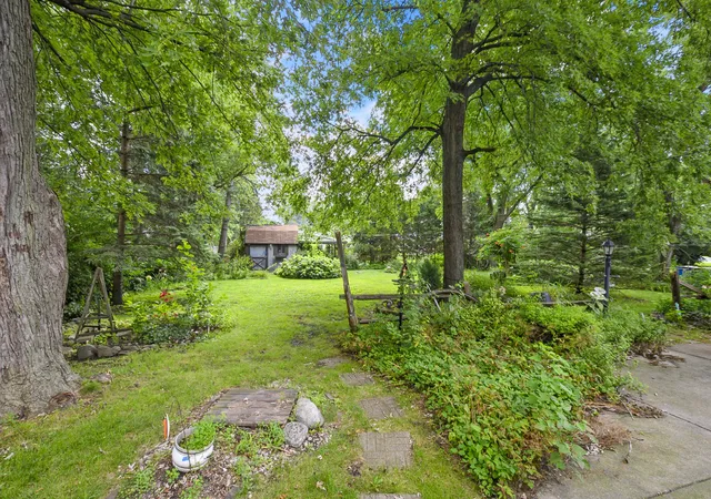Photo 2 of Single family home for sale at 12931 S 71st Avenue, Palos Heights, IL 60463 | MLS# 12709356 | Listing updated on 2026-08-16