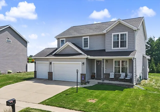 Photo 1 of Single family home for sale at 1402 Railside Dr, Gibson City, IL 60936 | MLS# 12709371 | Listing updated on 2026-09-17