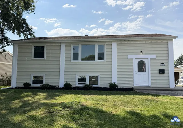 Photo 1 of Sale Pending at 142 Adobe Cir, Carpentersville, IL 60110 | MLS# 12709383 | Listing updated on 2026-10-05