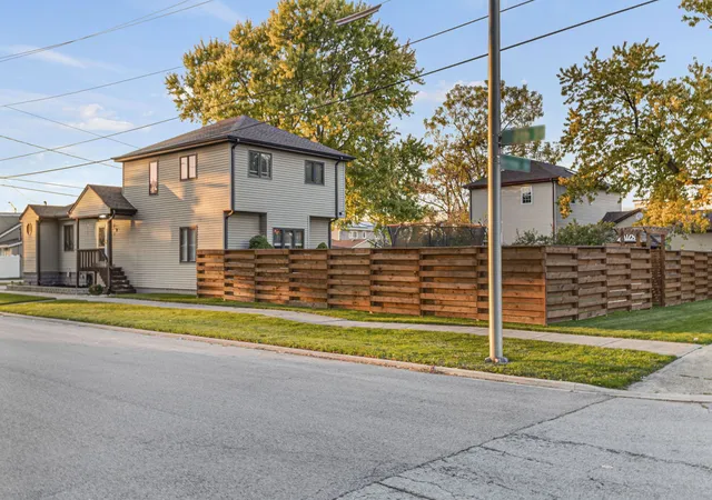 Photo 1 of Single family home for sale at 9954 Merrimac Ave, Oak Lawn, IL 60453 | MLS# 12709385 | Listing updated on 2026-10-29