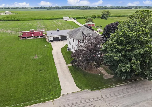 4th image of 102 N Pine St, Buckley, IL 60918 | MLS# 12709386