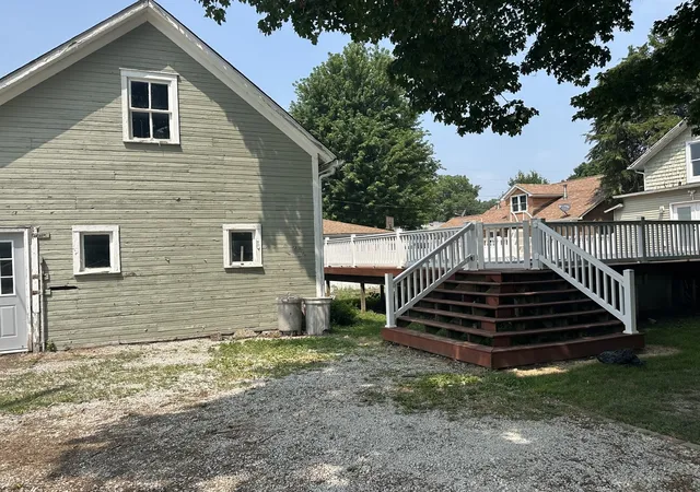 Photo 2 of Single family home for sale at 207 W Elm St, Fairbury, IL 61739 | MLS# 12709413 | Listing updated on 2026-08-25