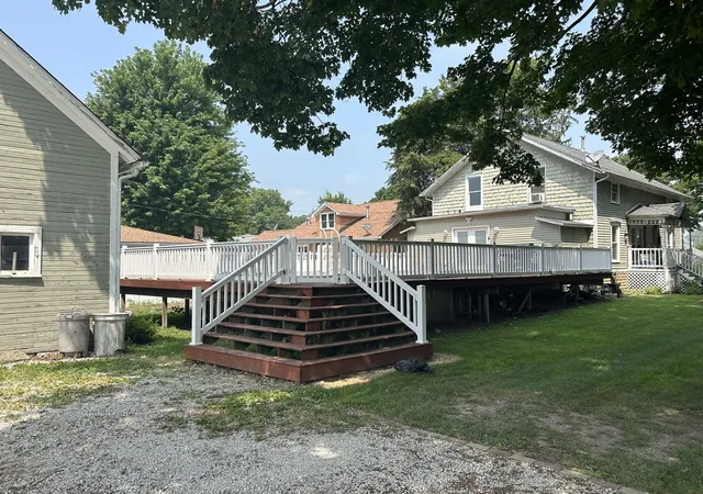Photo 2 of Single family home for sale at 207 W Elm St, Fairbury, IL 61739 | MLS# 12709413 | Listing updated on 2026-08-25