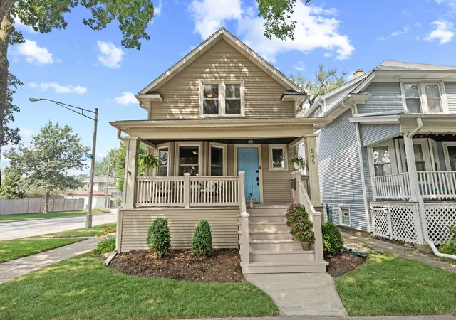 Photo 1 of Sale Pending at 545 S Harvey Ave, Oak Park, IL 60304 | MLS# 12709416 | Listing updated on 2026-10-03