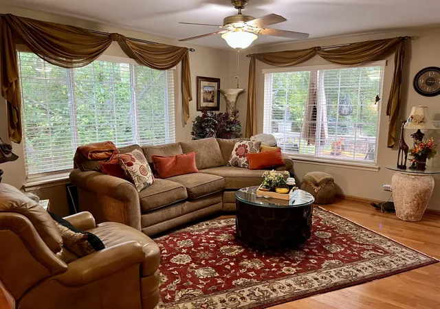 5th image of 48 New Hvn Dr, Cary, IL 60013
