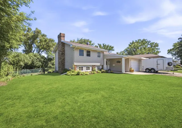 1st image of 790 Evergreen Ln, Hoffman Estates, IL 60169 | MLS# 12709473
